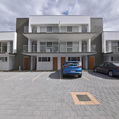 2X2 Modern Apartment Near Airport And City 퍼스 외부 사진