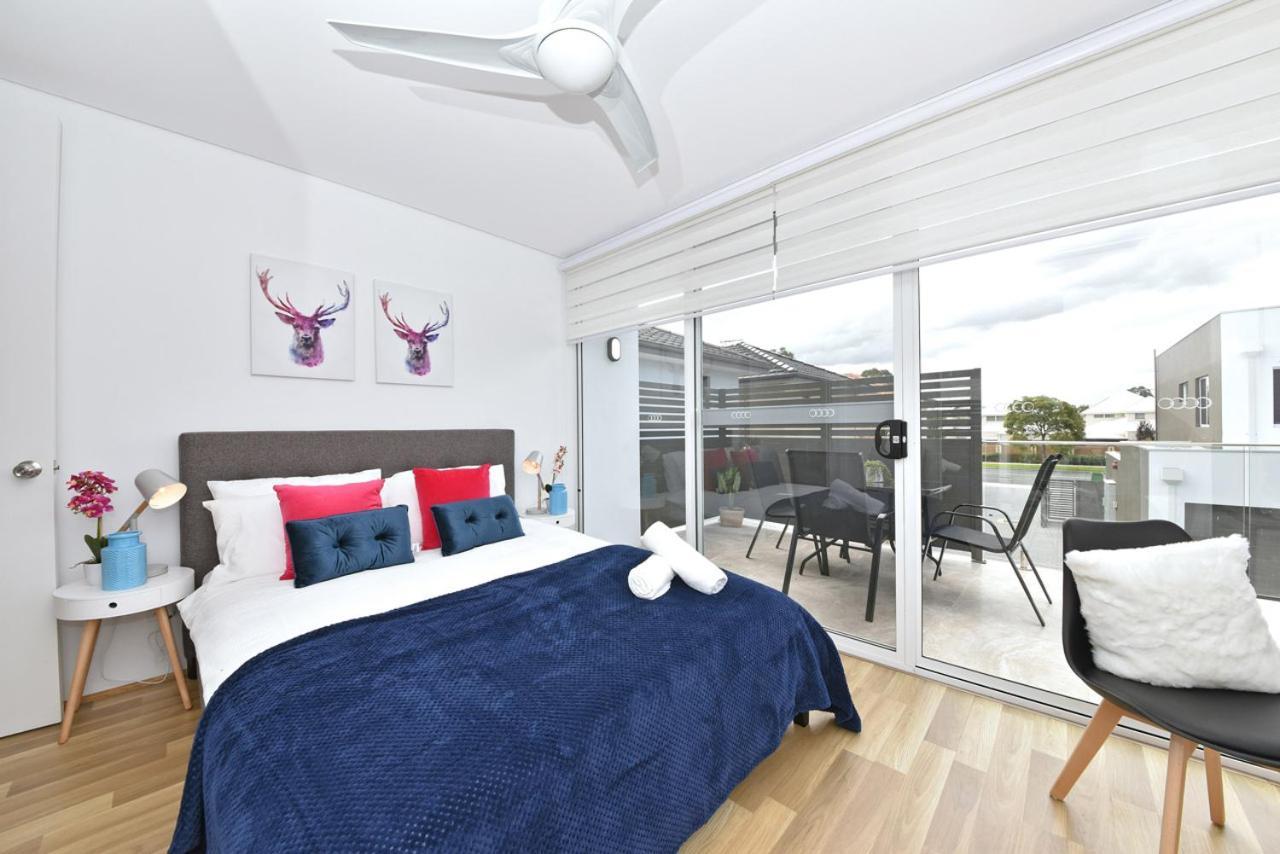2X2 Modern Apartment Near Airport And City 퍼스 외부 사진