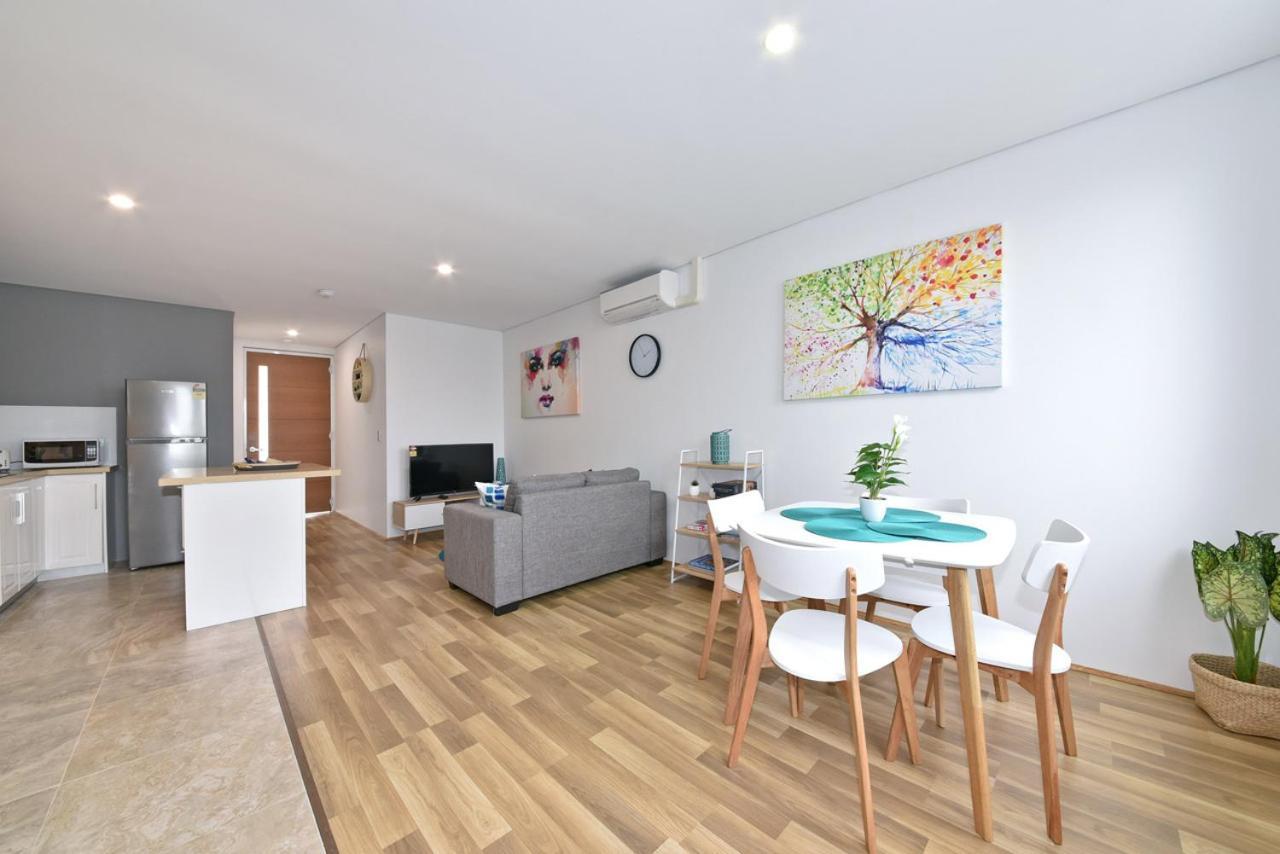 2X2 Modern Apartment Near Airport And City 퍼스 외부 사진
