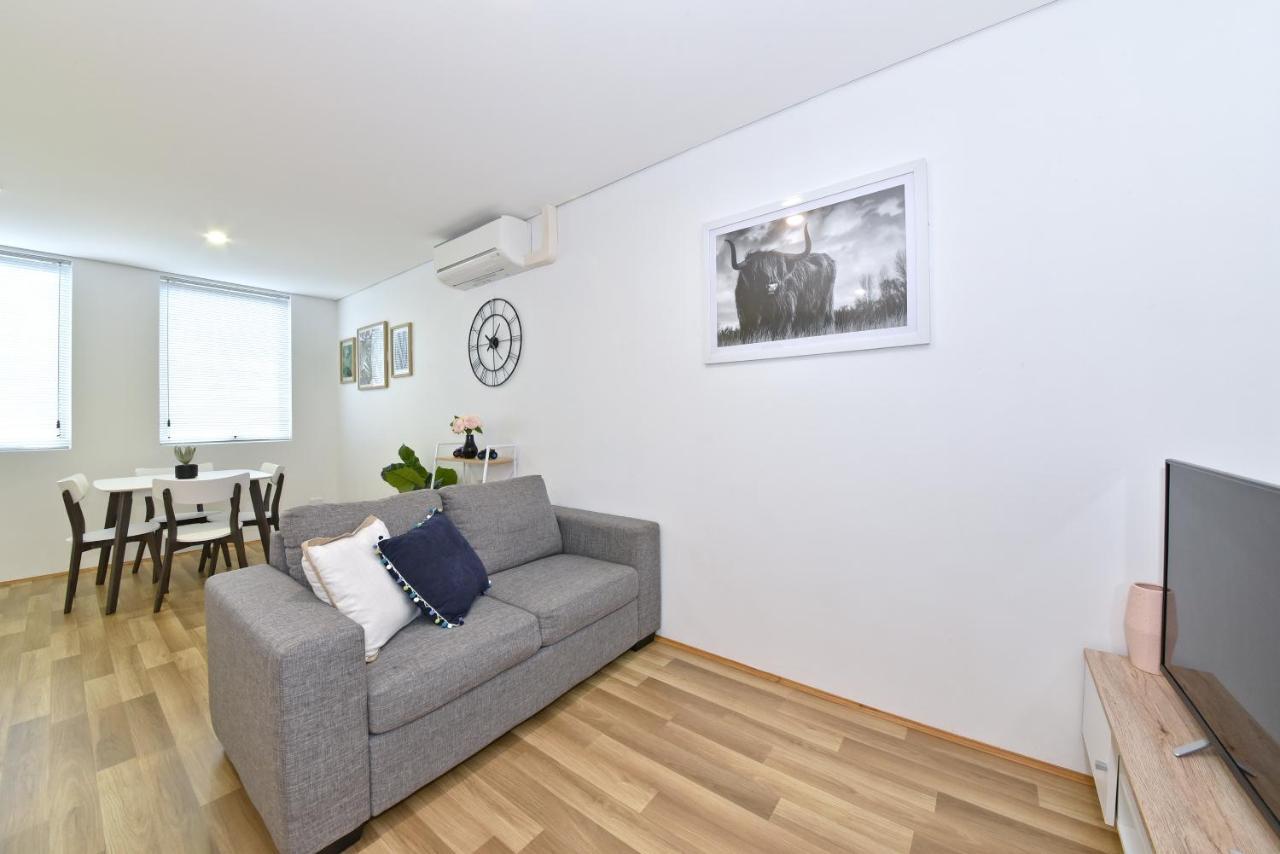 2X2 Modern Apartment Near Airport And City 퍼스 외부 사진