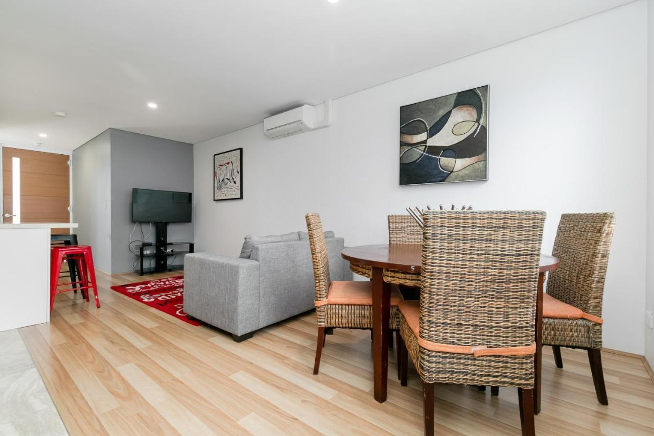 2X2 Modern Apartment Near Airport And City 퍼스 외부 사진