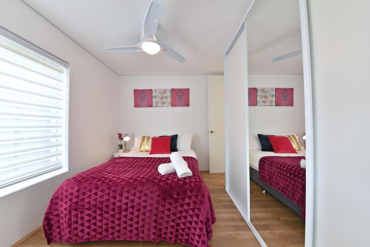 2X2 Modern Apartment Near Airport And City 퍼스 외부 사진